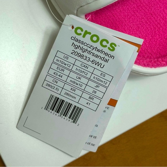 CROCS Classic Cozzzy Towel Sandals - Picture 2 of 3